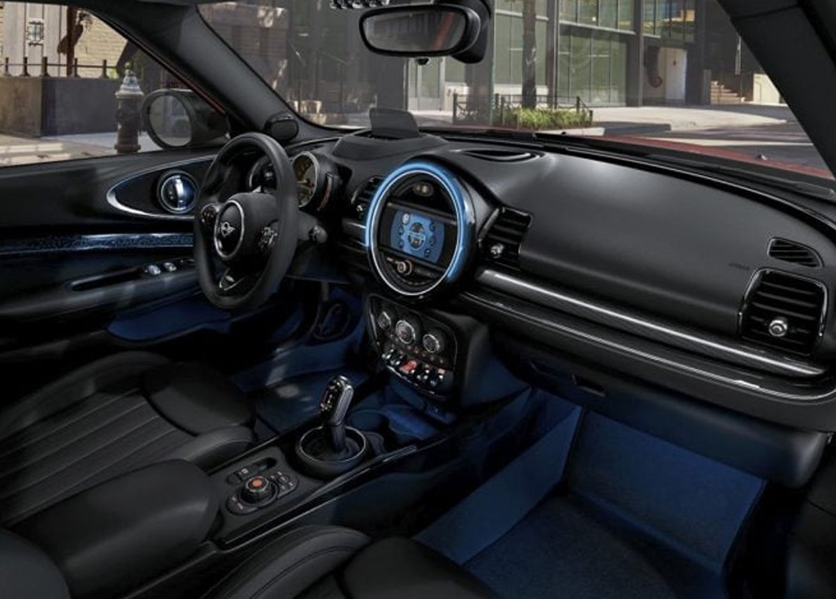 A view of the interior of the 2O22 MINI Clubman.