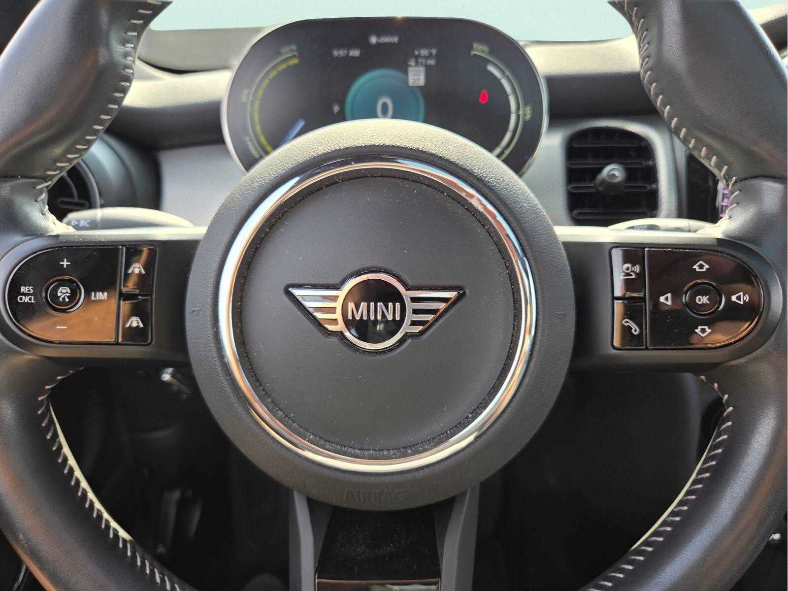 2024 MINI HARDTOP 2 DOOR Cooper SE