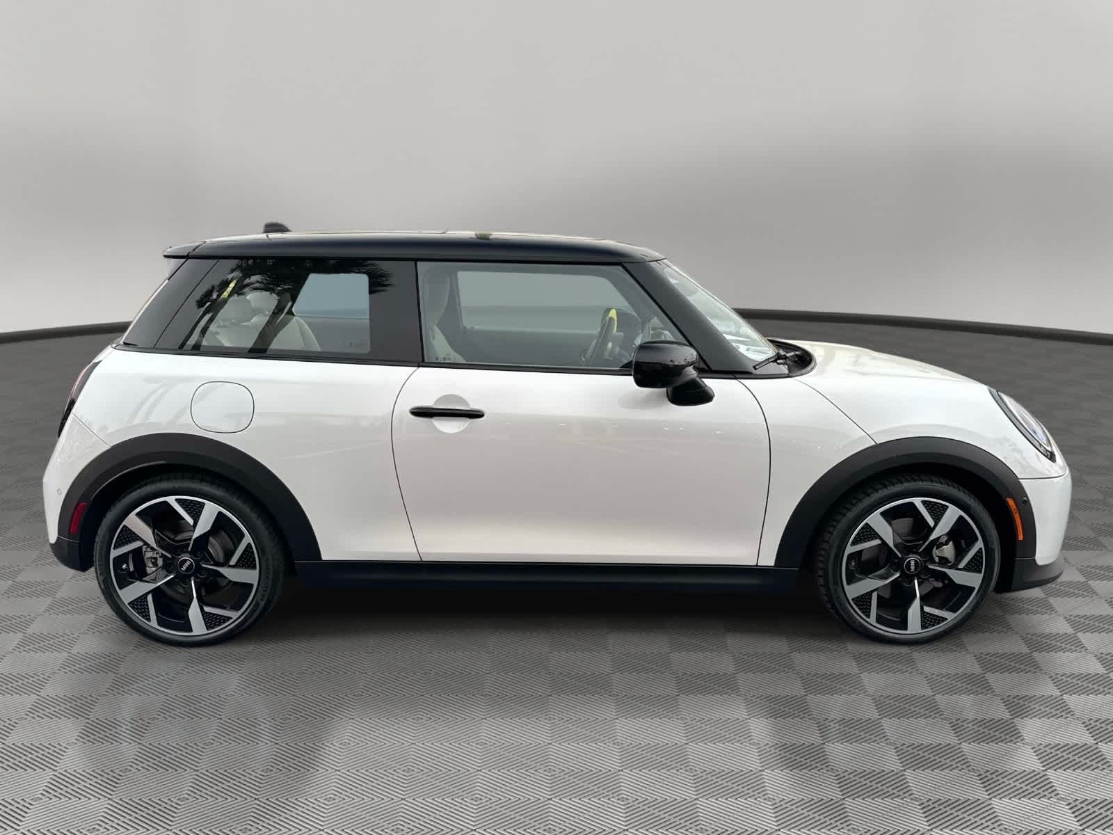 2025 MINI HARDTOP 2 DOOR Cooper