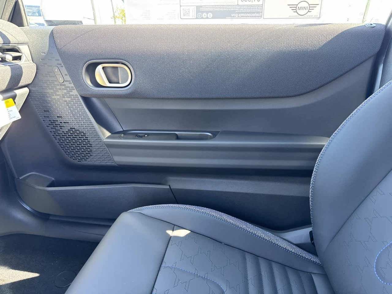 2026 MINI 2 DOOR SIGNATURE PLUS