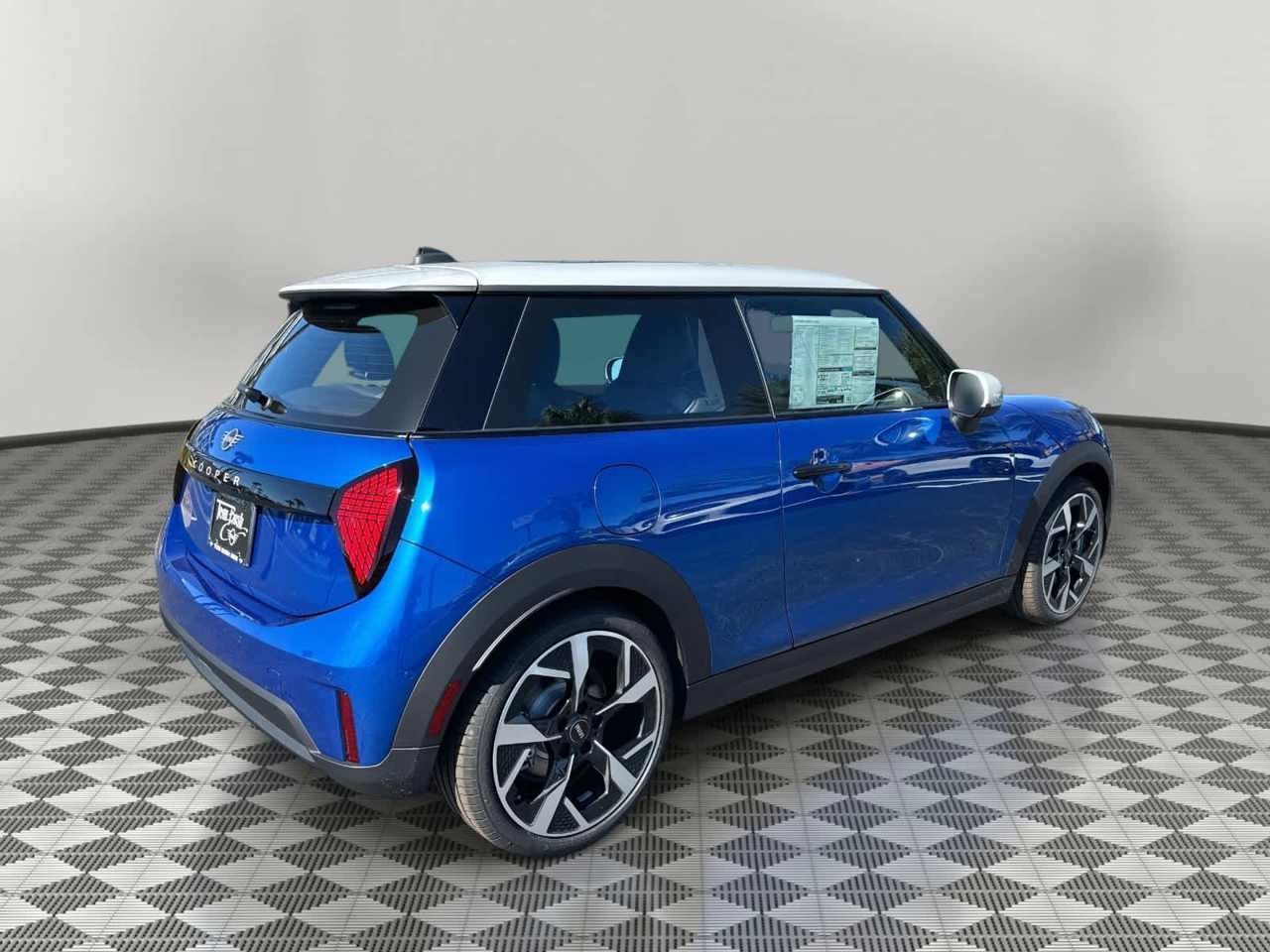 2026 MINI 2 DOOR SIGNATURE PLUS