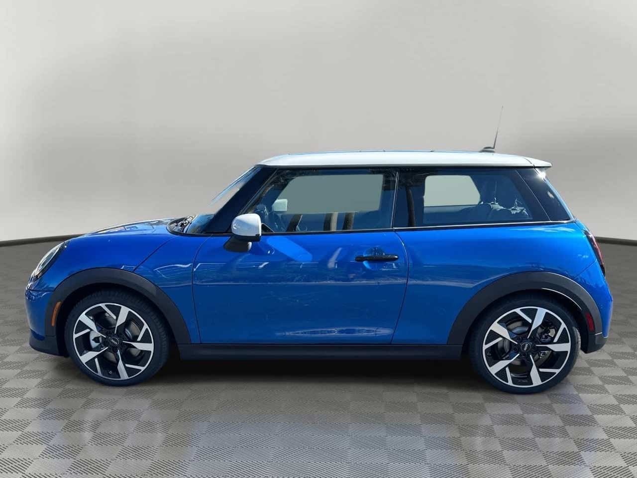 2026 MINI 2 DOOR SIGNATURE PLUS
