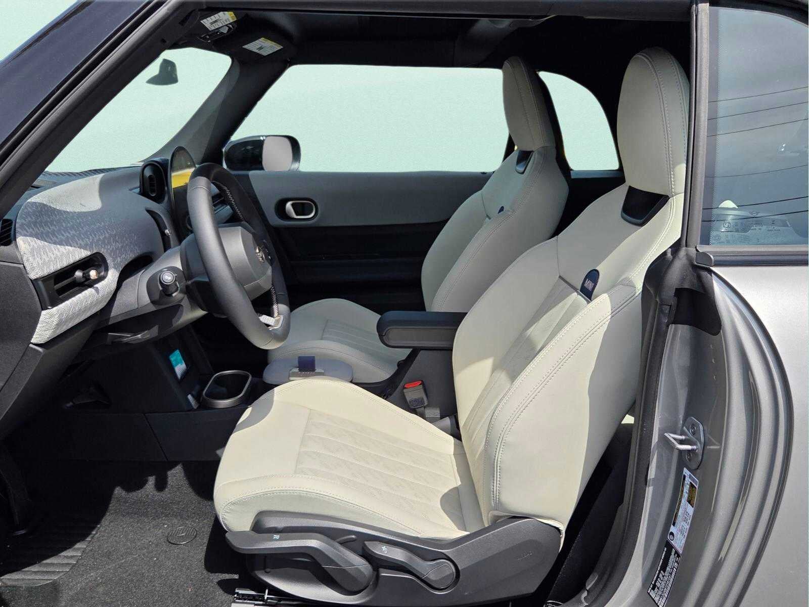 2026 MINI CONVERTIBLE SIGNATURE PLUS