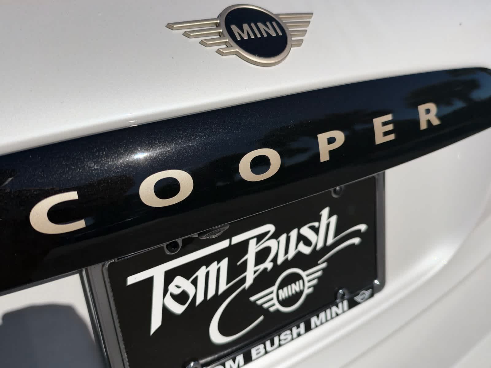 2027 MINI CONVERTIBLE SIGNATURE PLUS