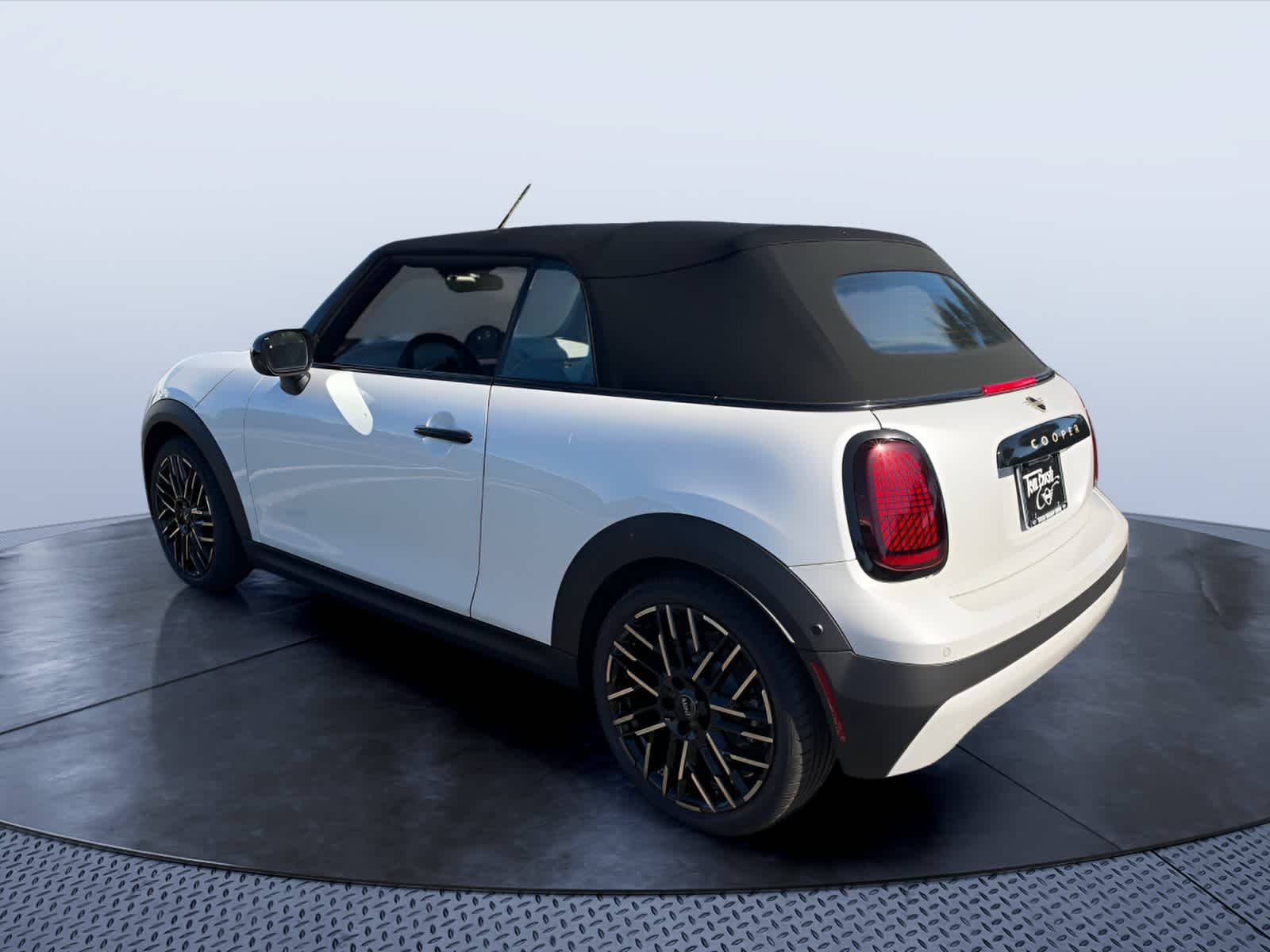 2027 MINI CONVERTIBLE SIGNATURE PLUS