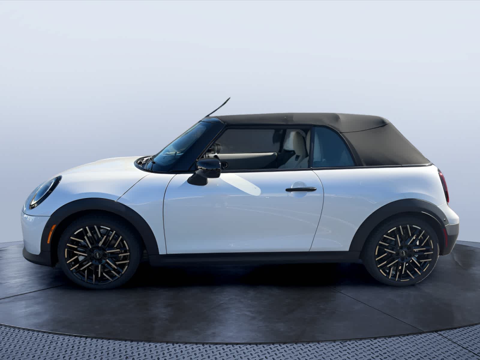 2027 MINI CONVERTIBLE SIGNATURE PLUS