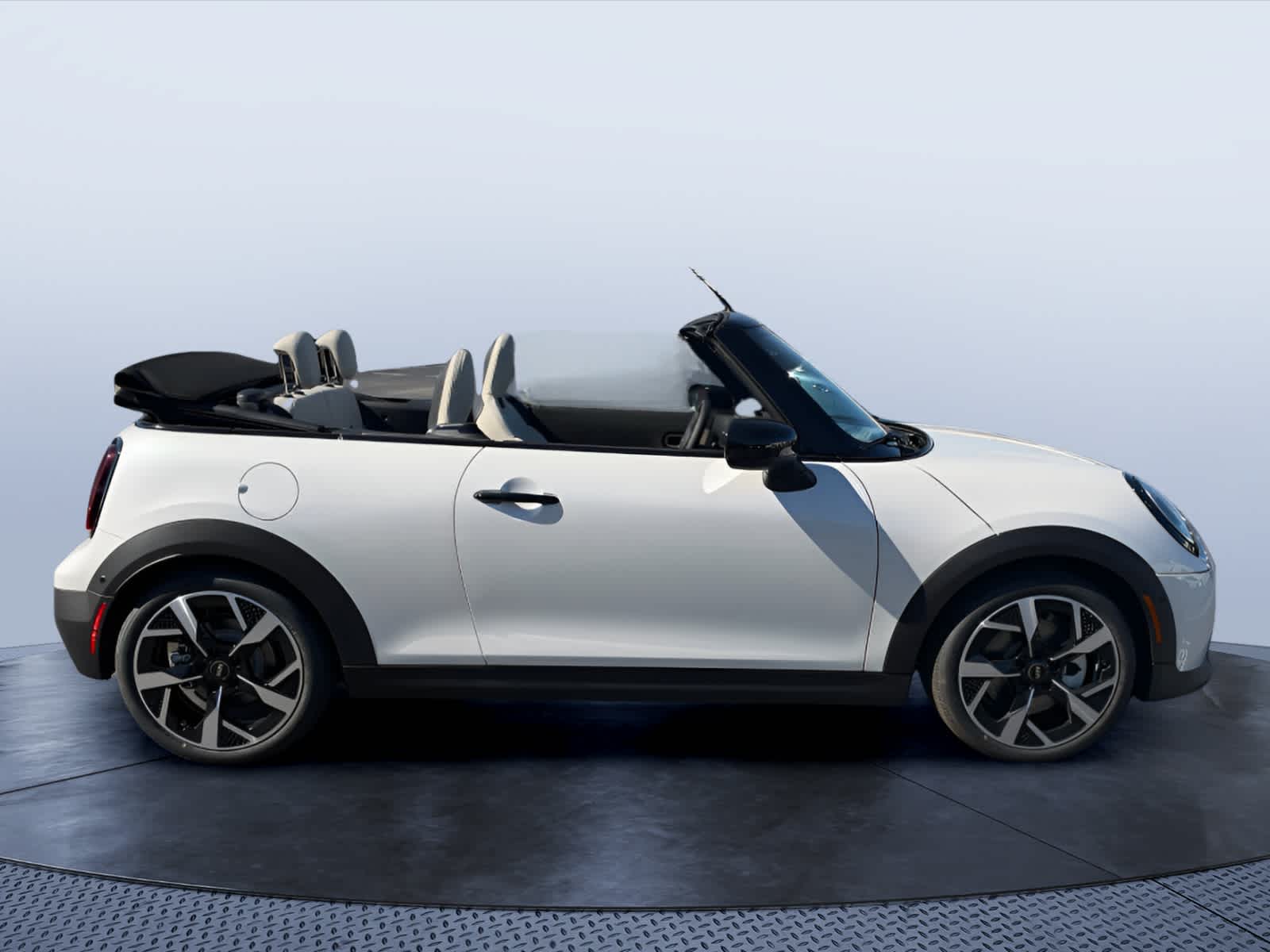 2027 MINI CONVERTIBLE SIGNATURE PLUS