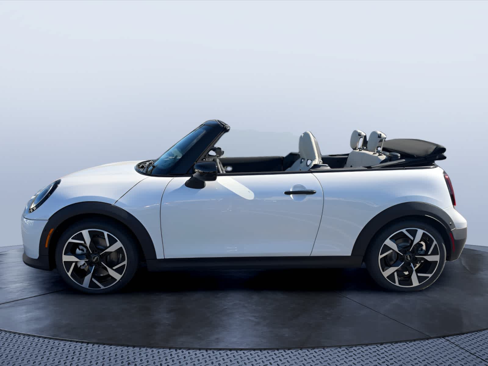 2027 MINI CONVERTIBLE SIGNATURE PLUS