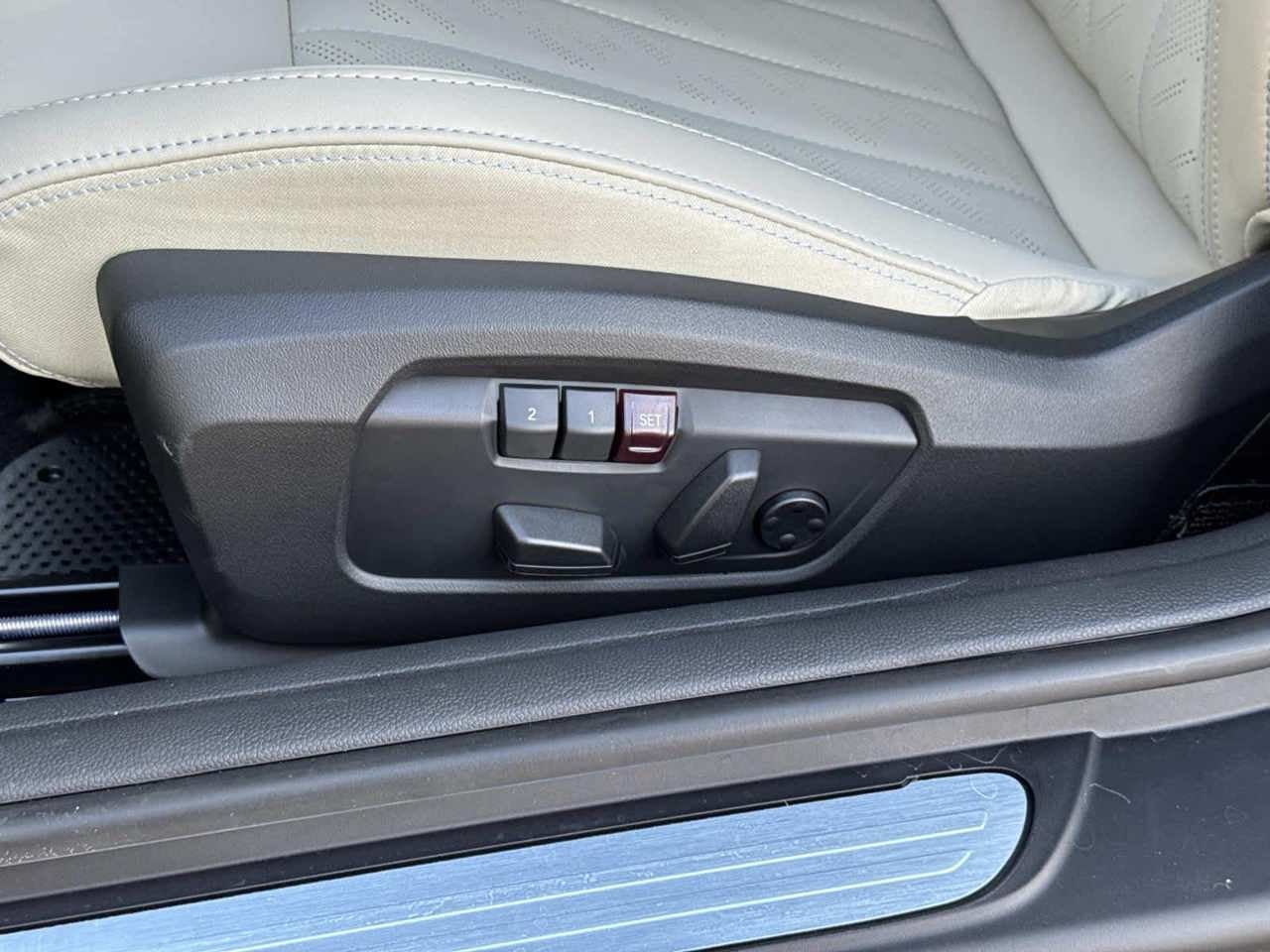 2026 MINI 2 DOOR SIGNATURE PLUS