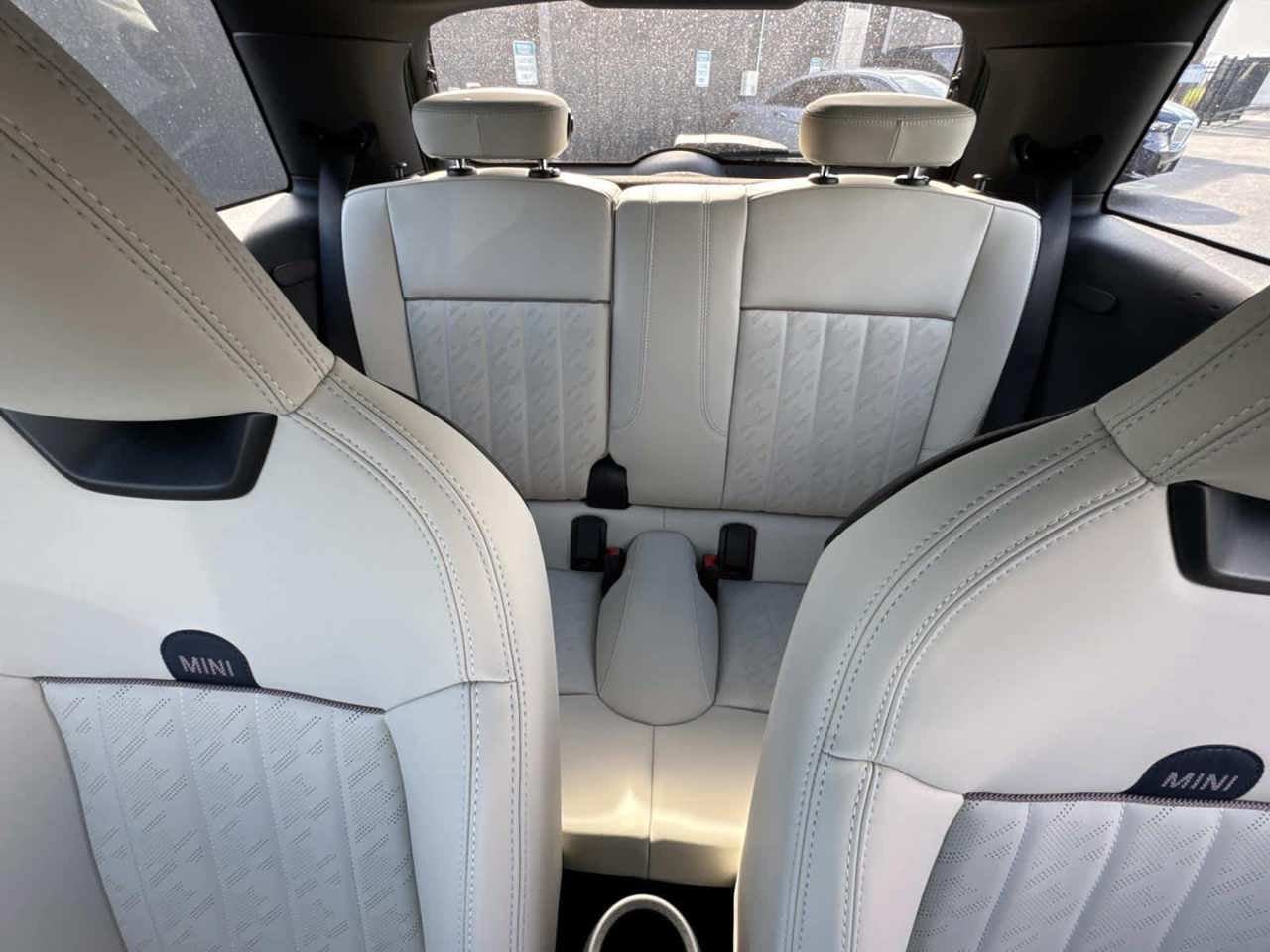2026 MINI 2 DOOR SIGNATURE PLUS