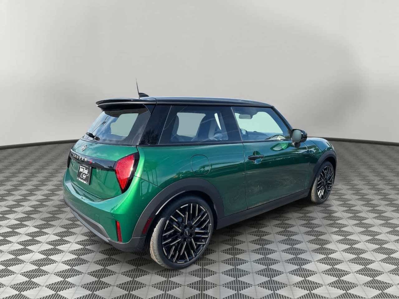 2026 MINI 2 DOOR SIGNATURE PLUS