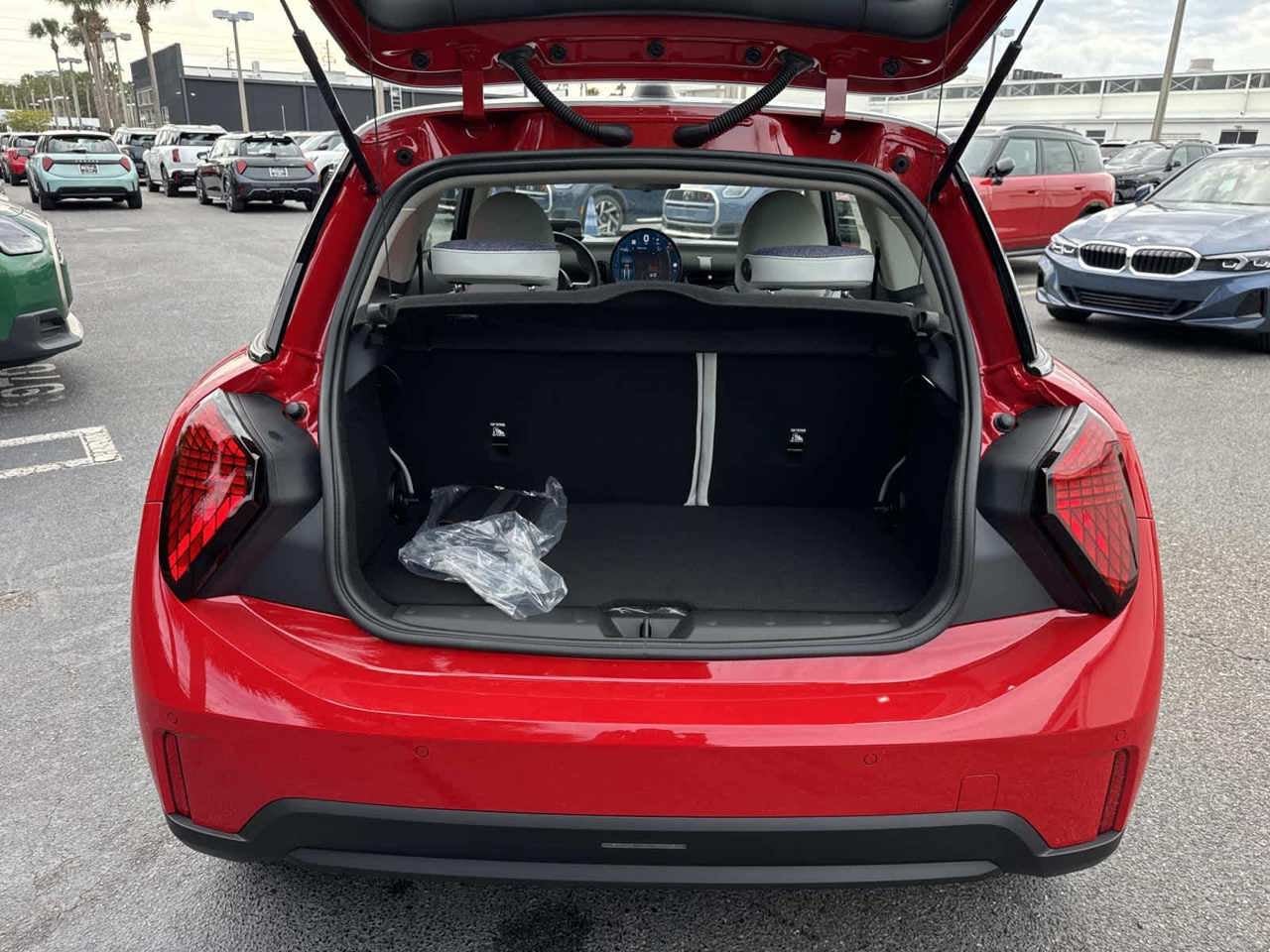 2026 MINI 2 DOOR SIGNATURE PLUS
