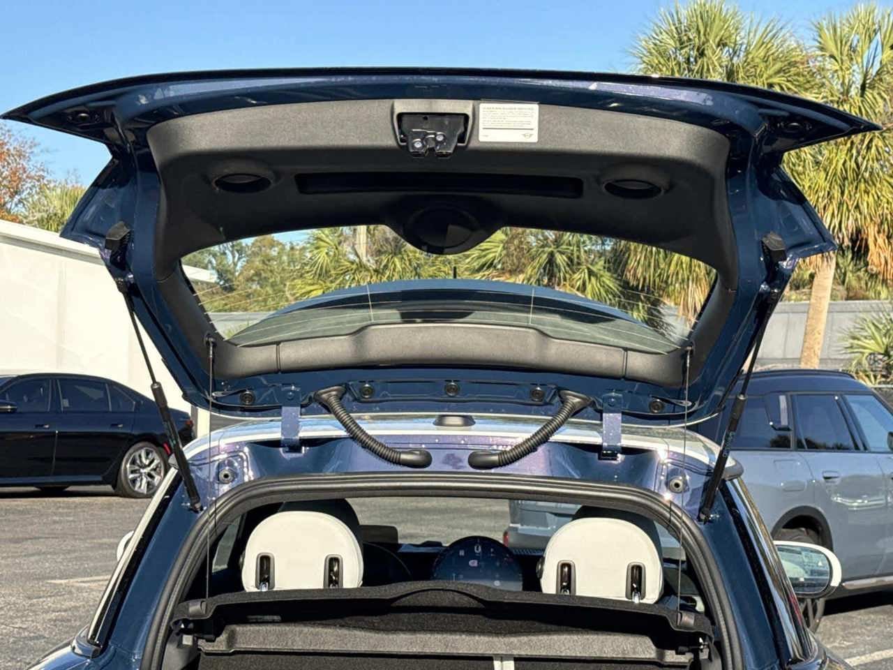 2026 MINI 2 DOOR SIGNATURE PLUS