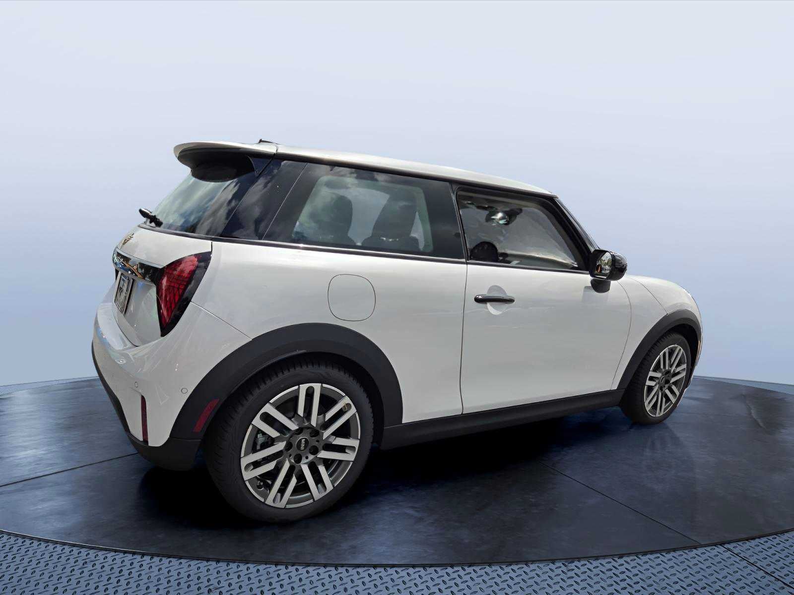 2026 MINI 2 DOOR SIGNATURE PLUS