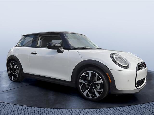 2025 MINI Hardtop Cooper S's photo