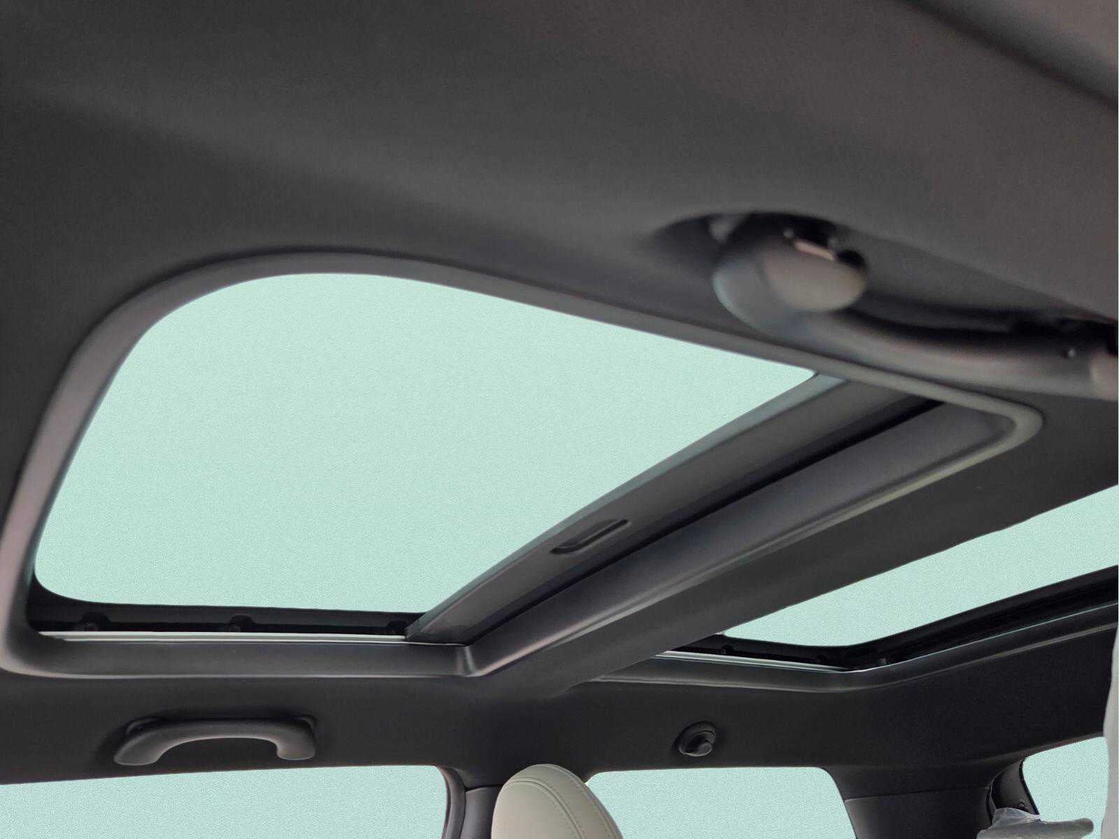 2026 MINI 2 DOOR ICONIC