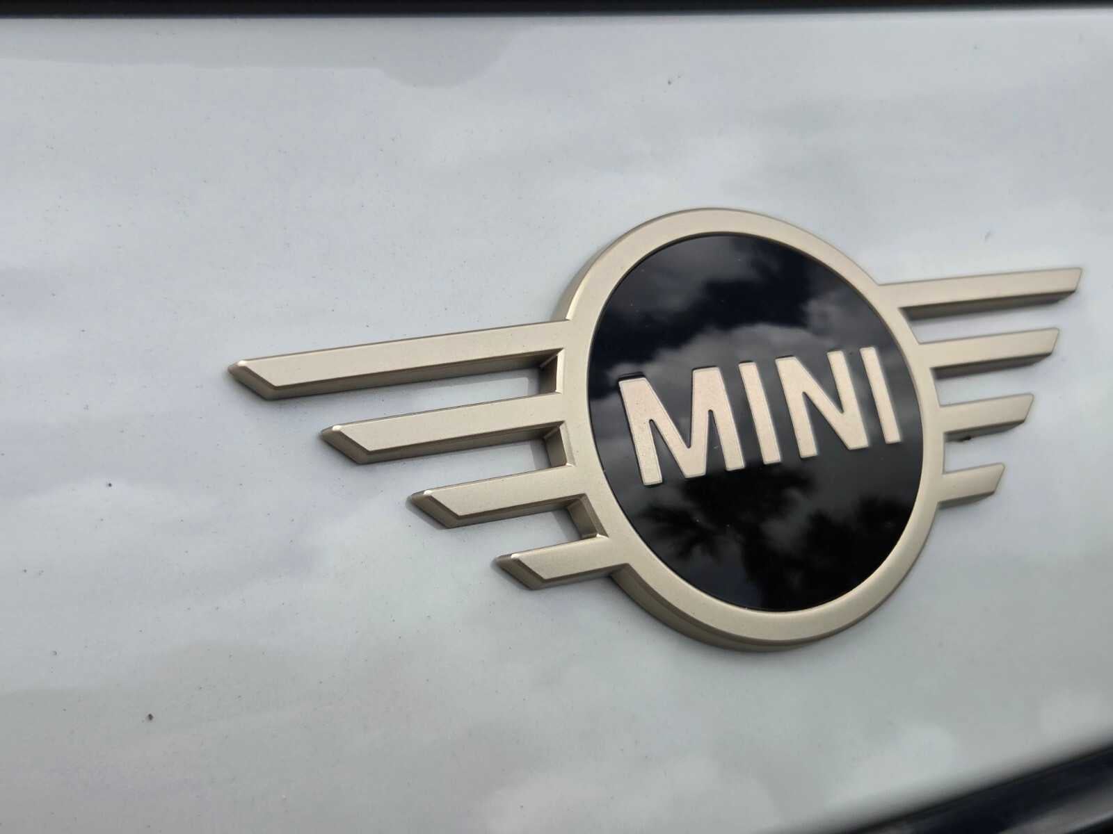 2026 MINI 2 DOOR ICONIC