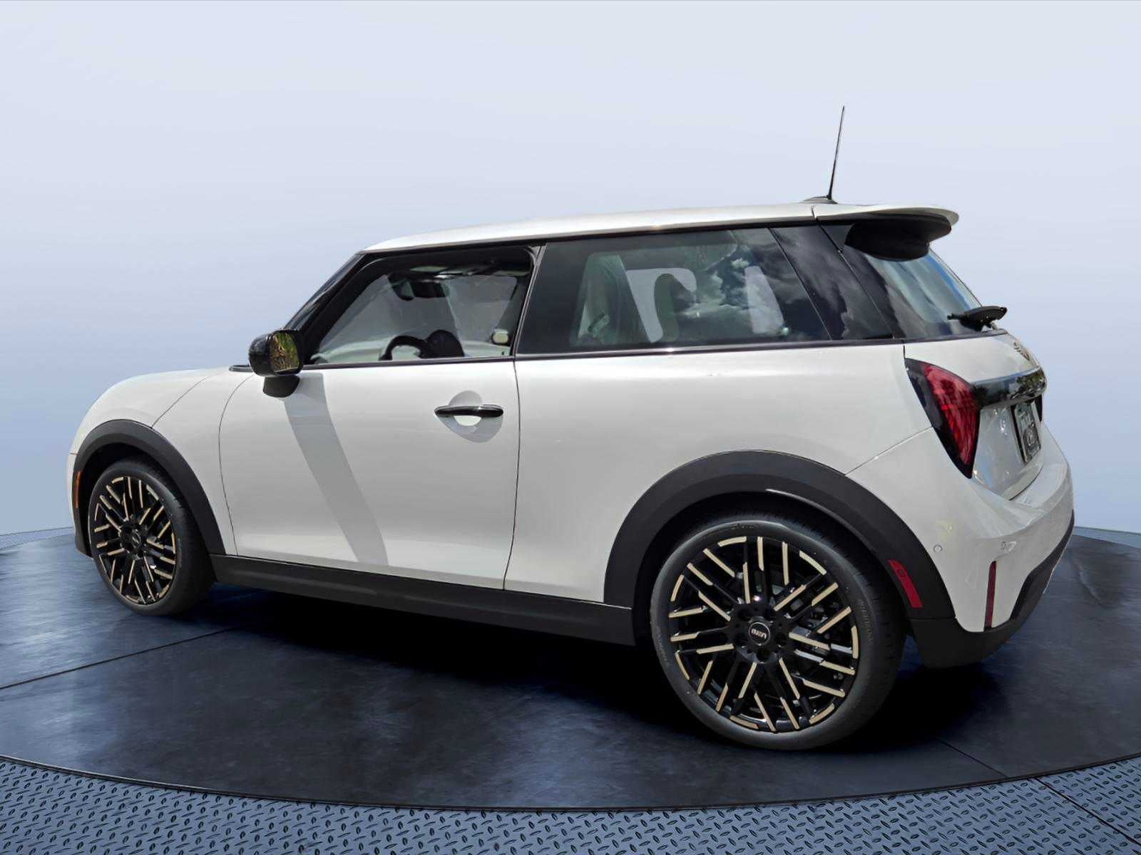2026 MINI 2 DOOR ICONIC
