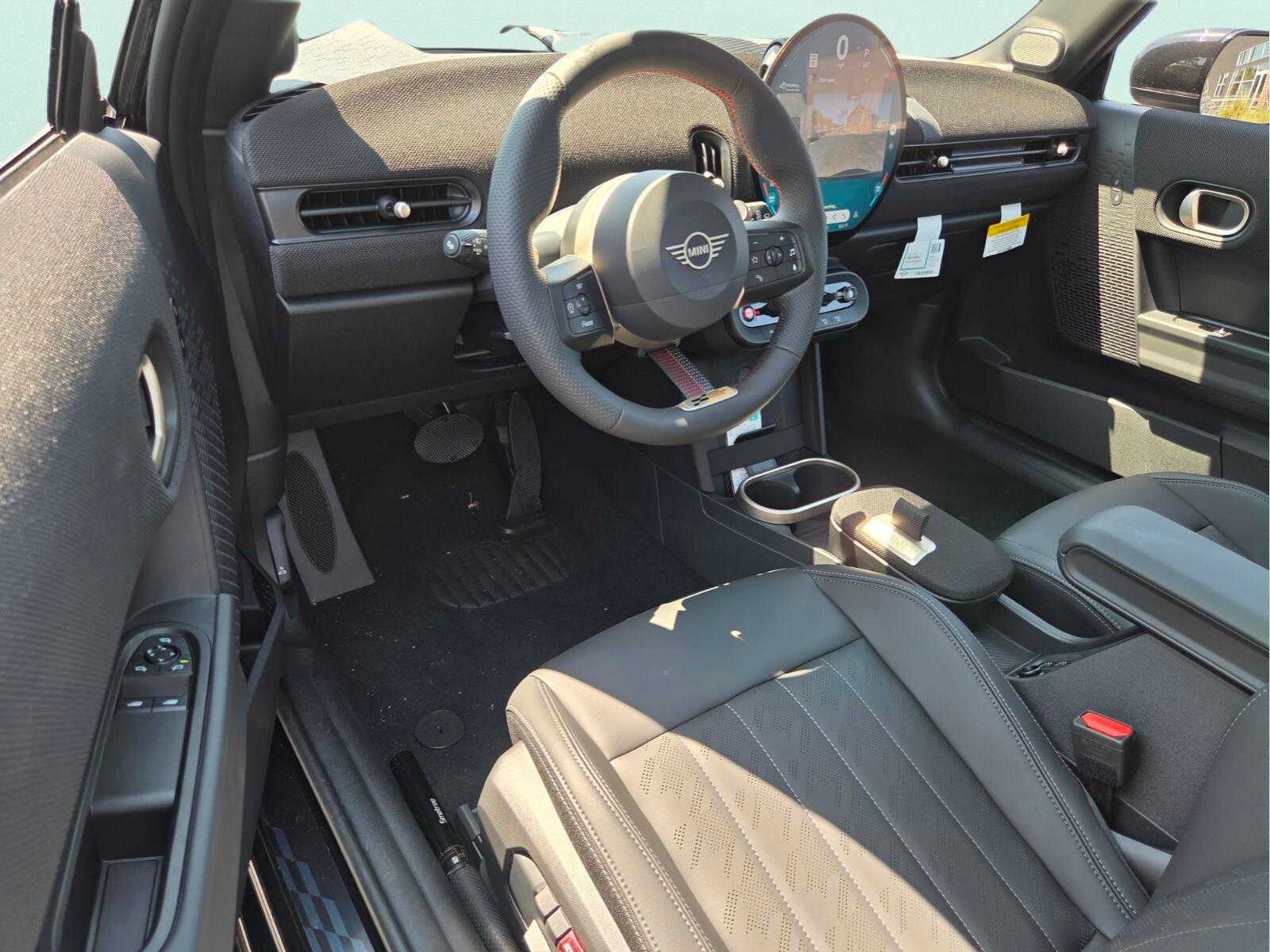 2026 MINI 2 DOOR ICONIC