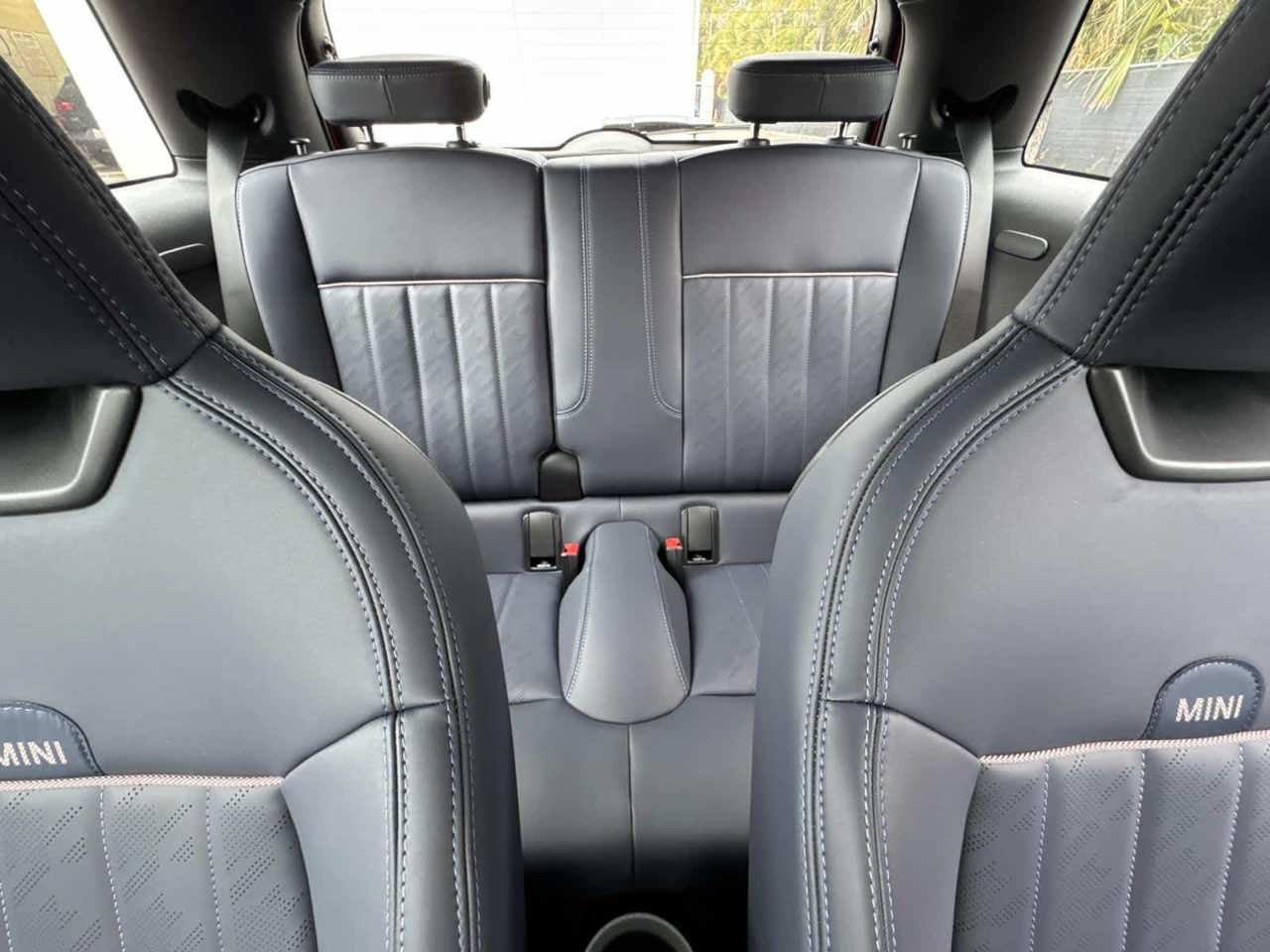 2026 MINI 2 DOOR SIGNATURE PLUS