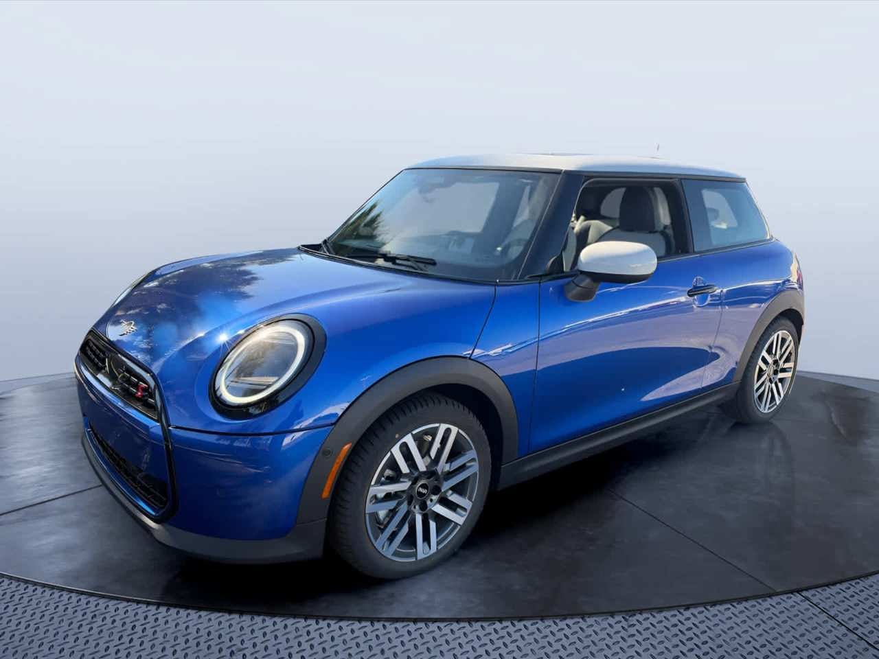 2027 MINI 2 DOOR SIGNATURE PLUS