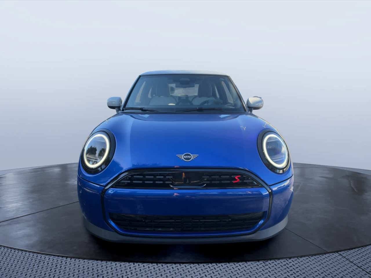 2027 MINI 2 DOOR SIGNATURE PLUS