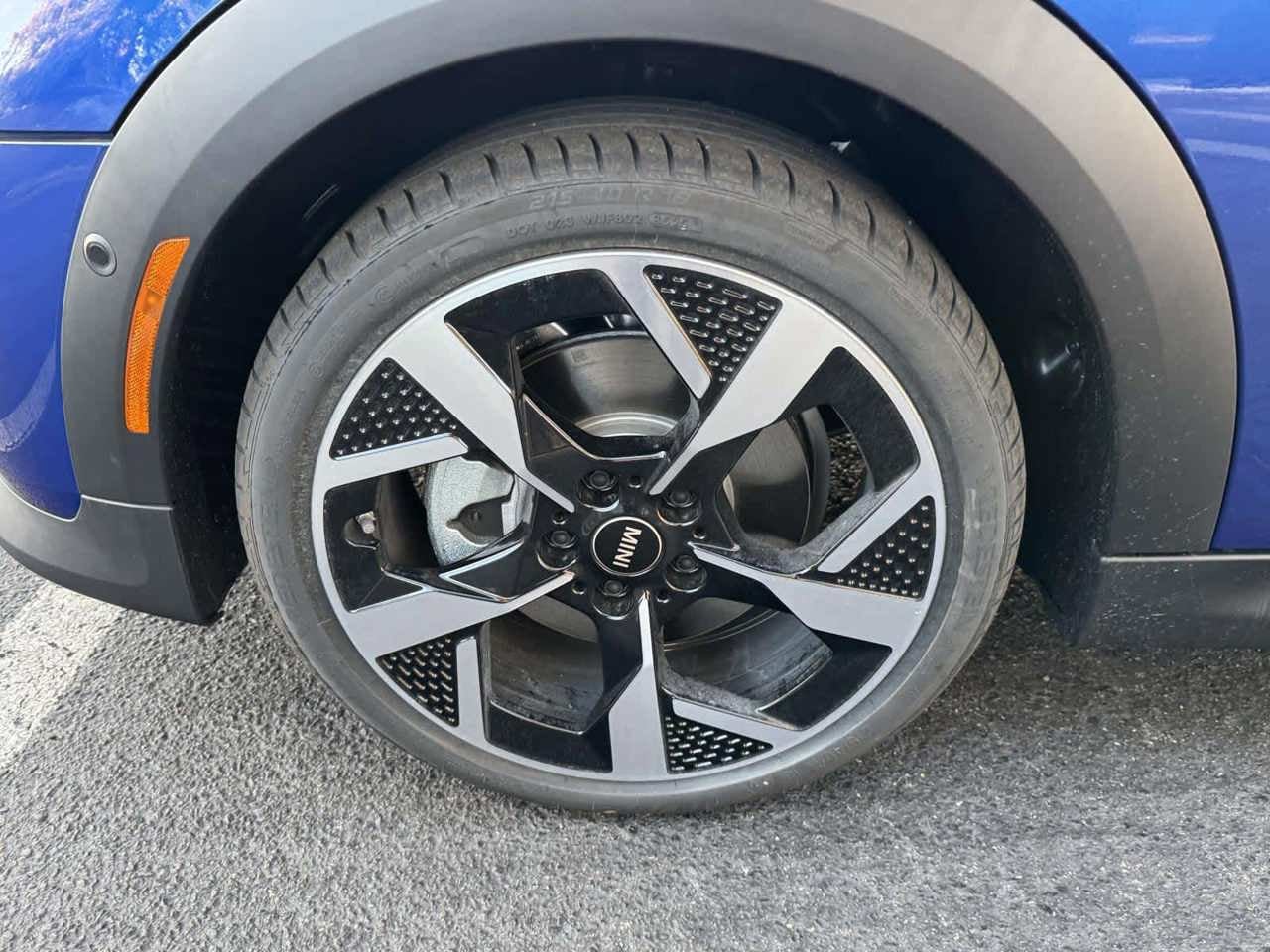 2026 MINI 2 DOOR ICONIC