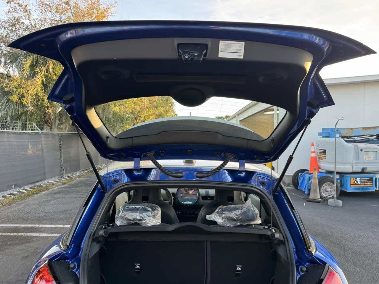 2026 MINI 2 DOOR ICONIC