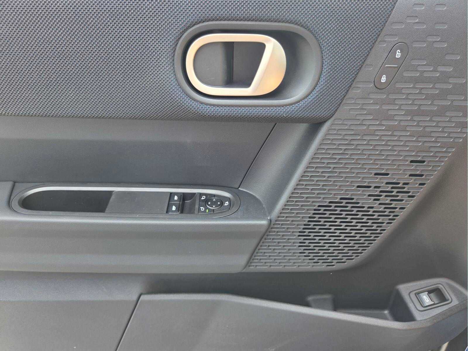 2026 MINI 2 DOOR ICONIC