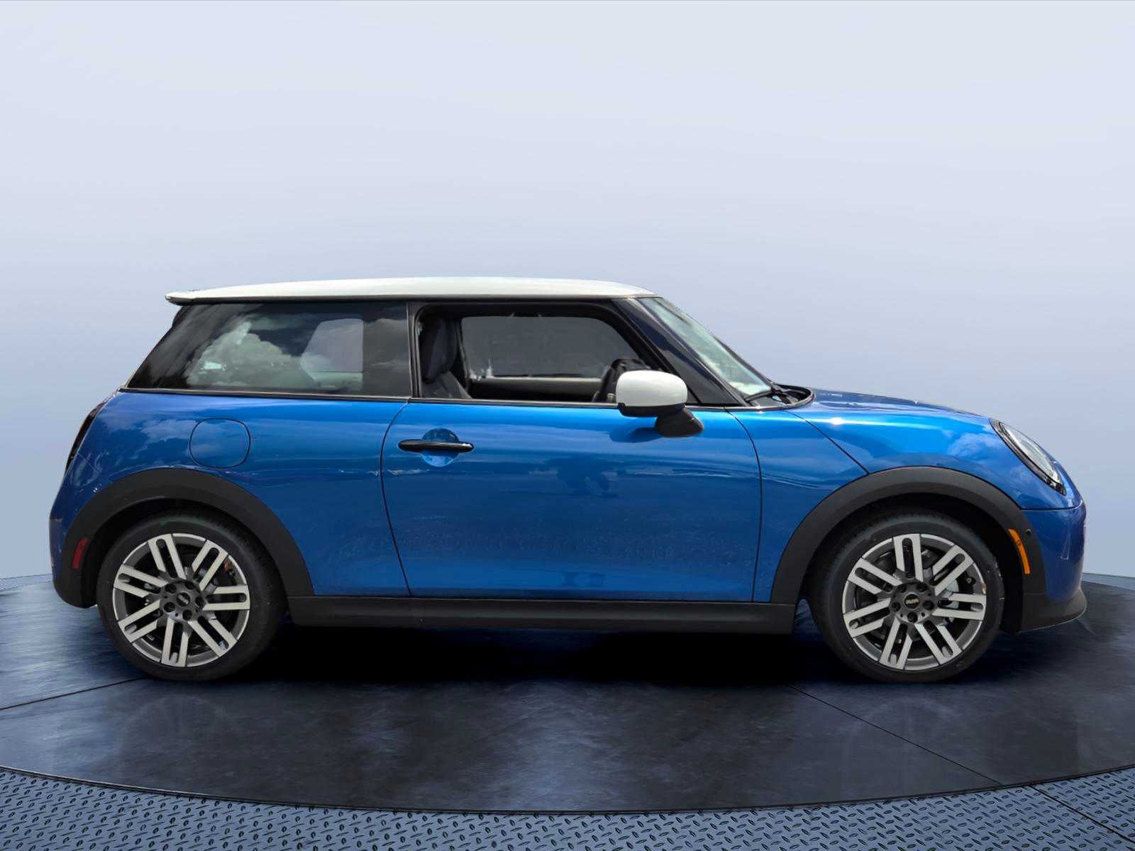 2026 MINI 2 DOOR ICONIC