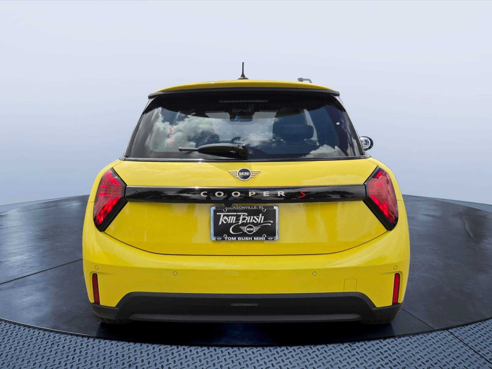 2026 MINI 2 DOOR SIGNATURE PLUS