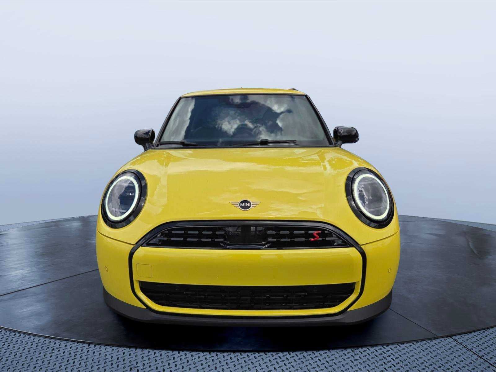 2026 MINI 2 DOOR SIGNATURE PLUS