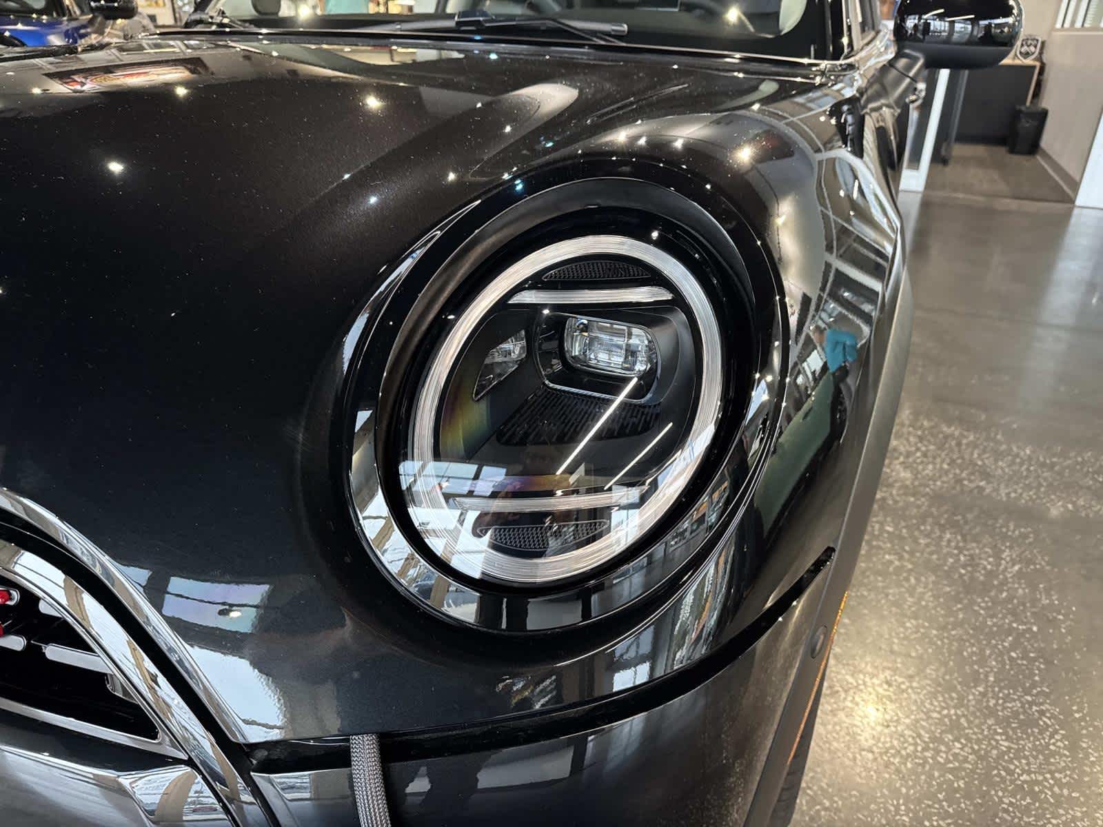 2026 MINI 2 DOOR SIGNATURE PLUS