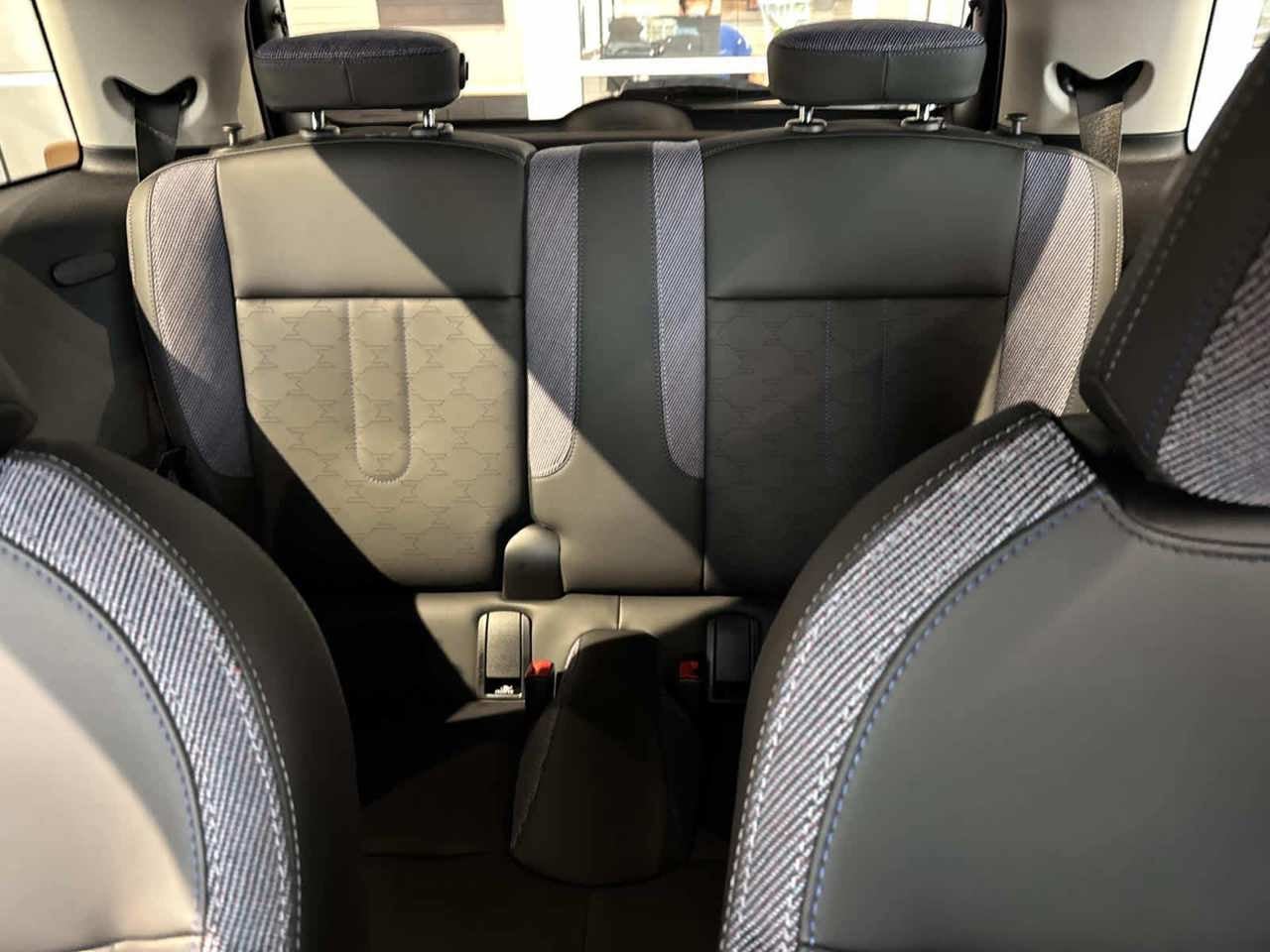 2026 MINI 2 DOOR SIGNATURE PLUS