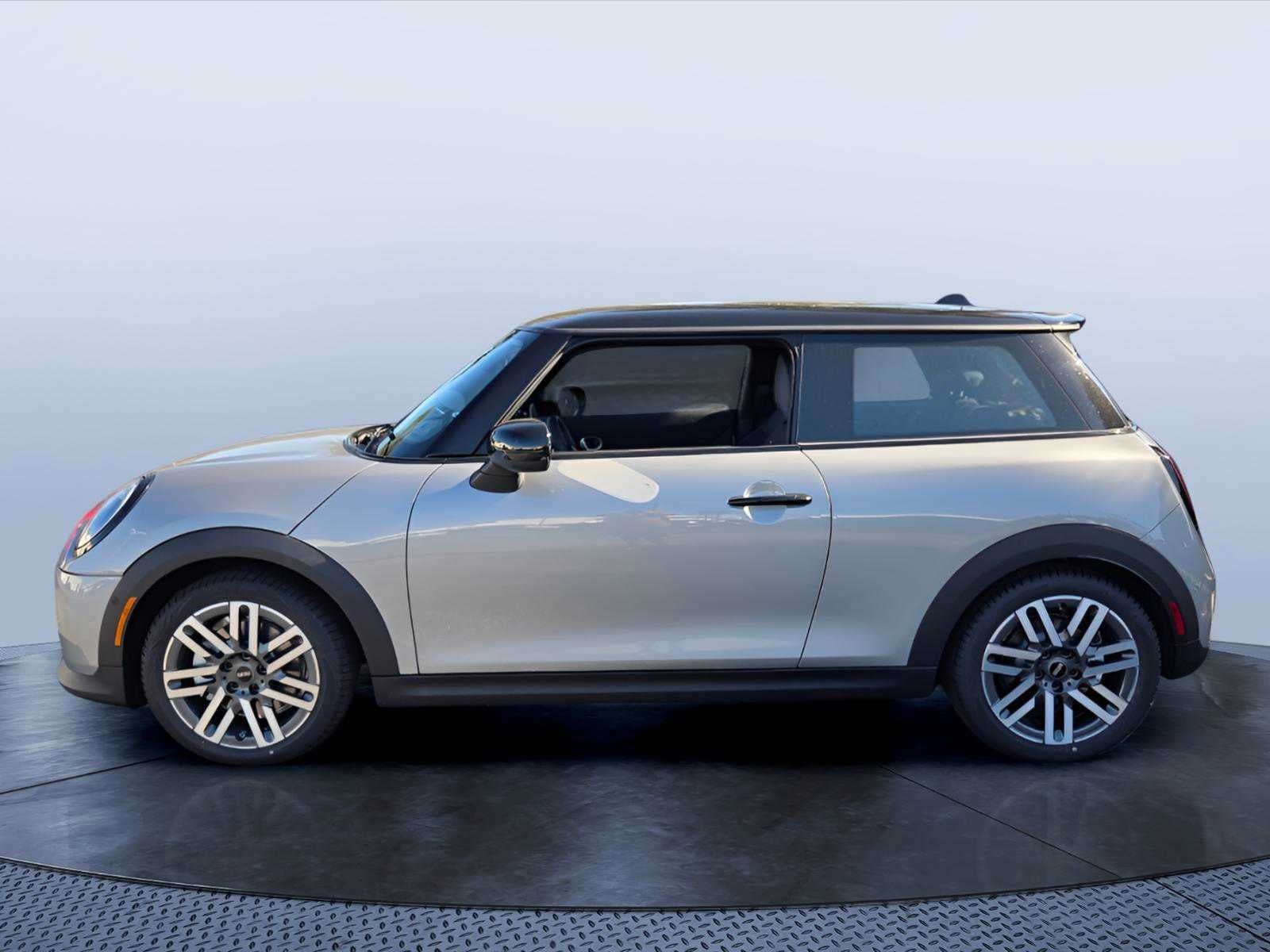 2027 MINI 2 DOOR SIGNATURE PLUS