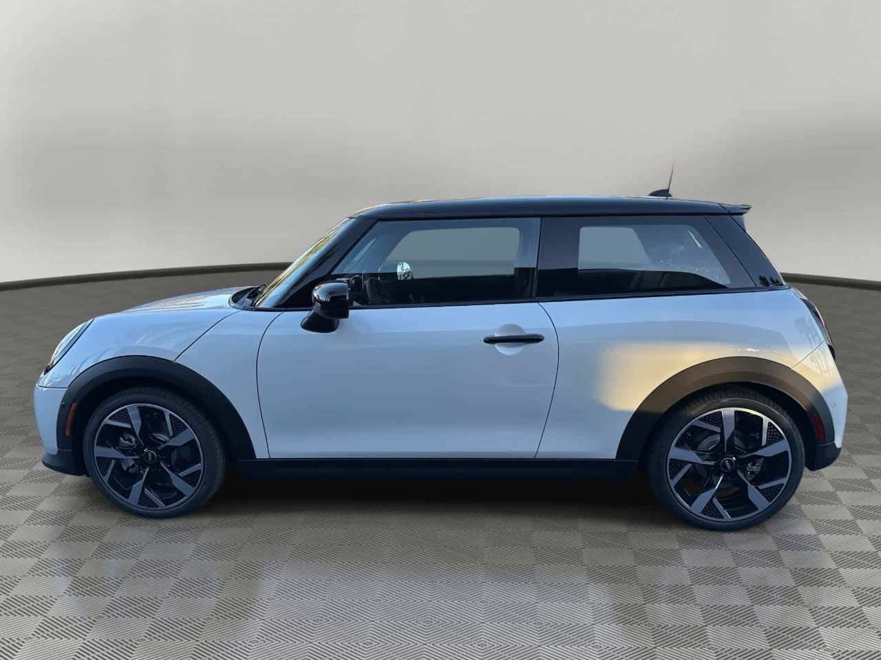 2026 MINI 2 DOOR SIGNATURE PLUS