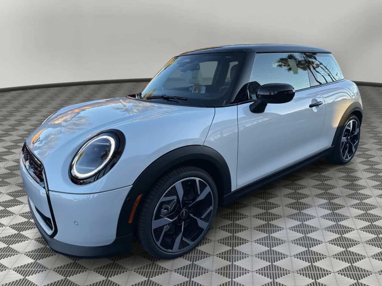 2026 MINI 2 DOOR SIGNATURE PLUS