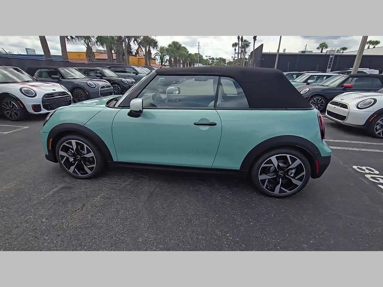 2026 MINI CONVERTIBLE ICONIC