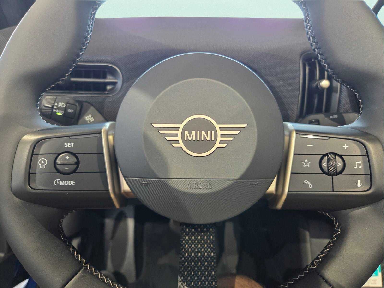 2026 MINI CONVERTIBLE ICONIC