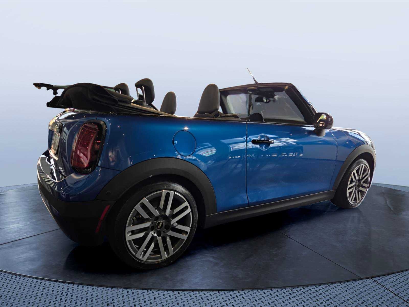 2026 MINI CONVERTIBLE ICONIC
