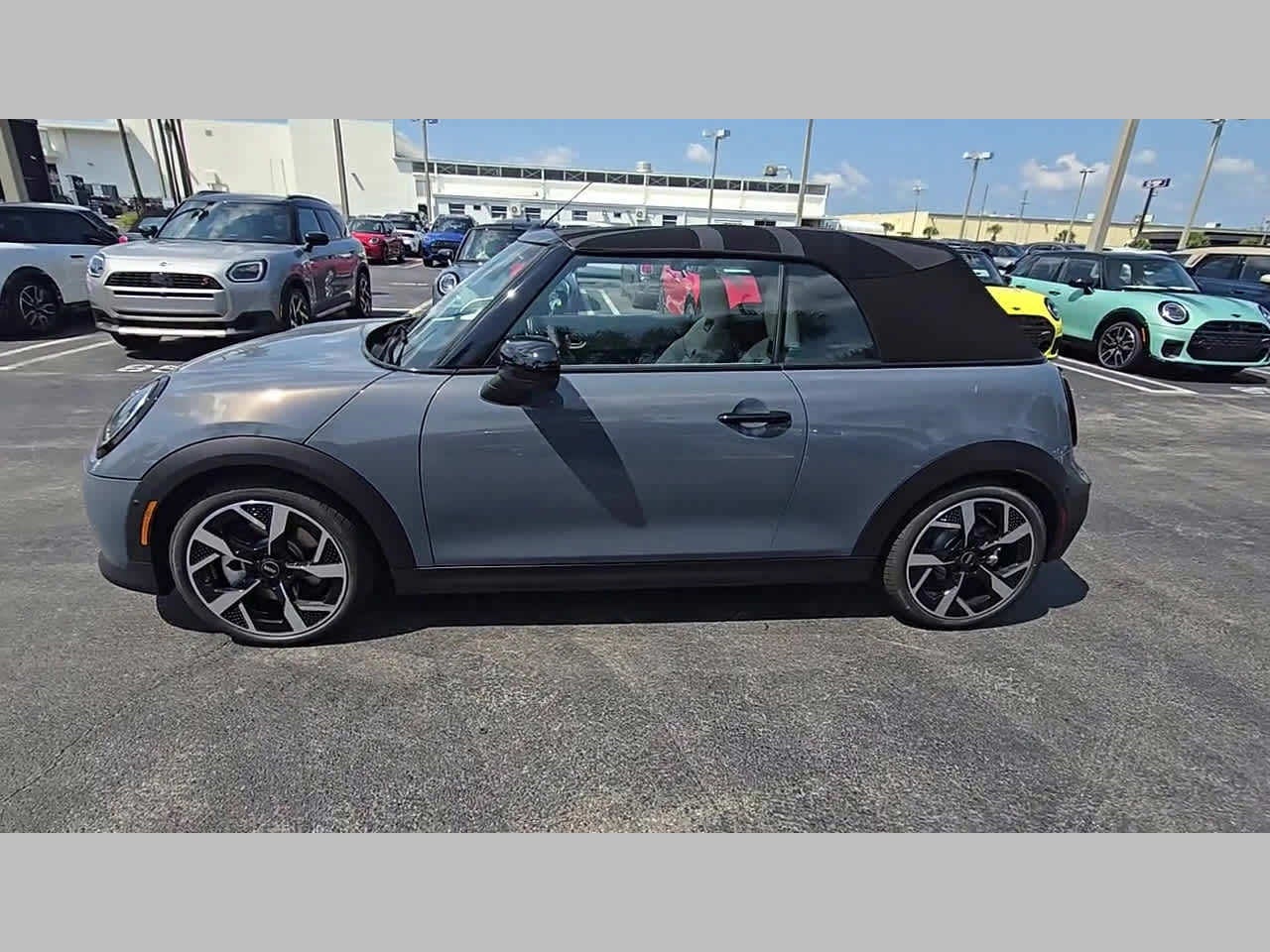 2026 MINI CONVERTIBLE ICONIC