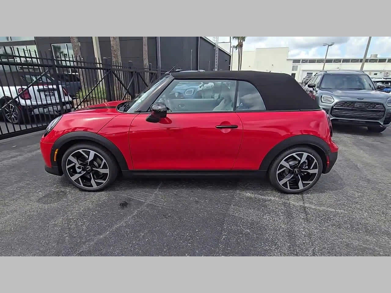 2026 MINI CONVERTIBLE ICONIC