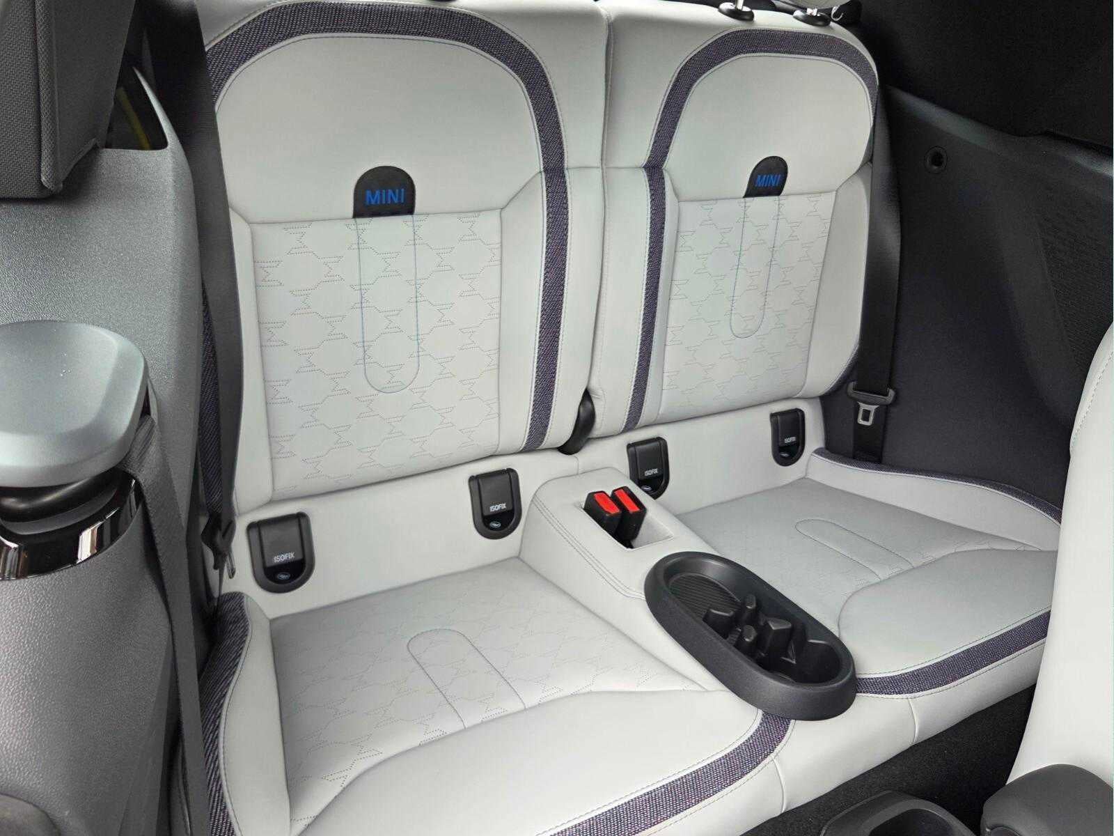 2026 MINI CONVERTIBLE SIGNATURE PLUS