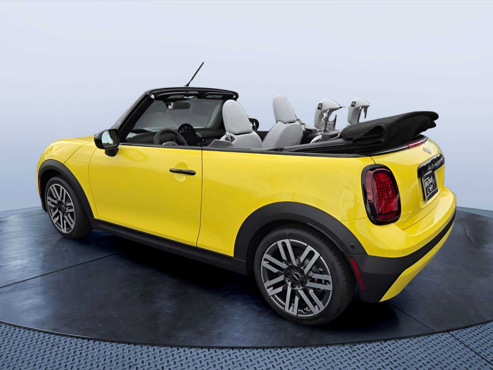 2026 MINI CONVERTIBLE SIGNATURE PLUS