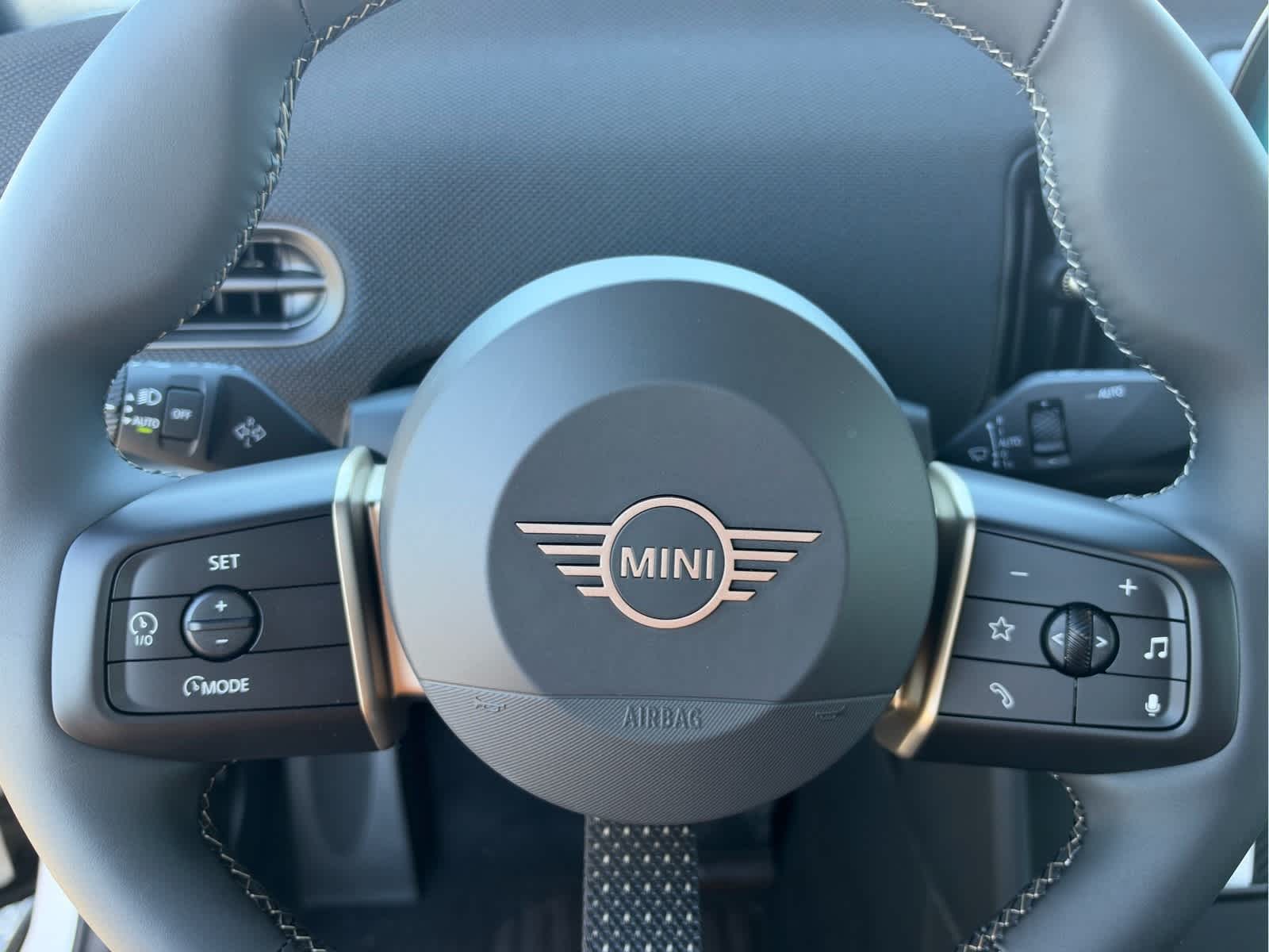 2027 MINI CONVERTIBLE ICONIC