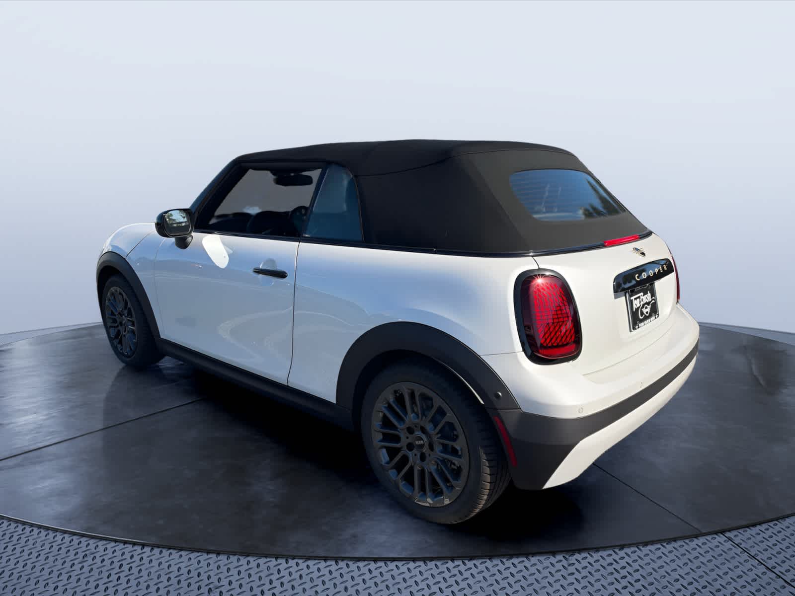2027 MINI CONVERTIBLE ICONIC