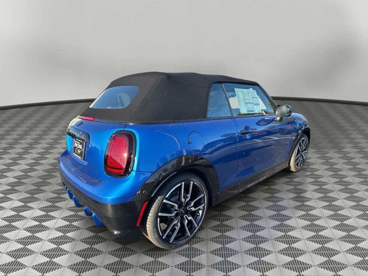 2026 MINI CONVERTIBLE ICONIC