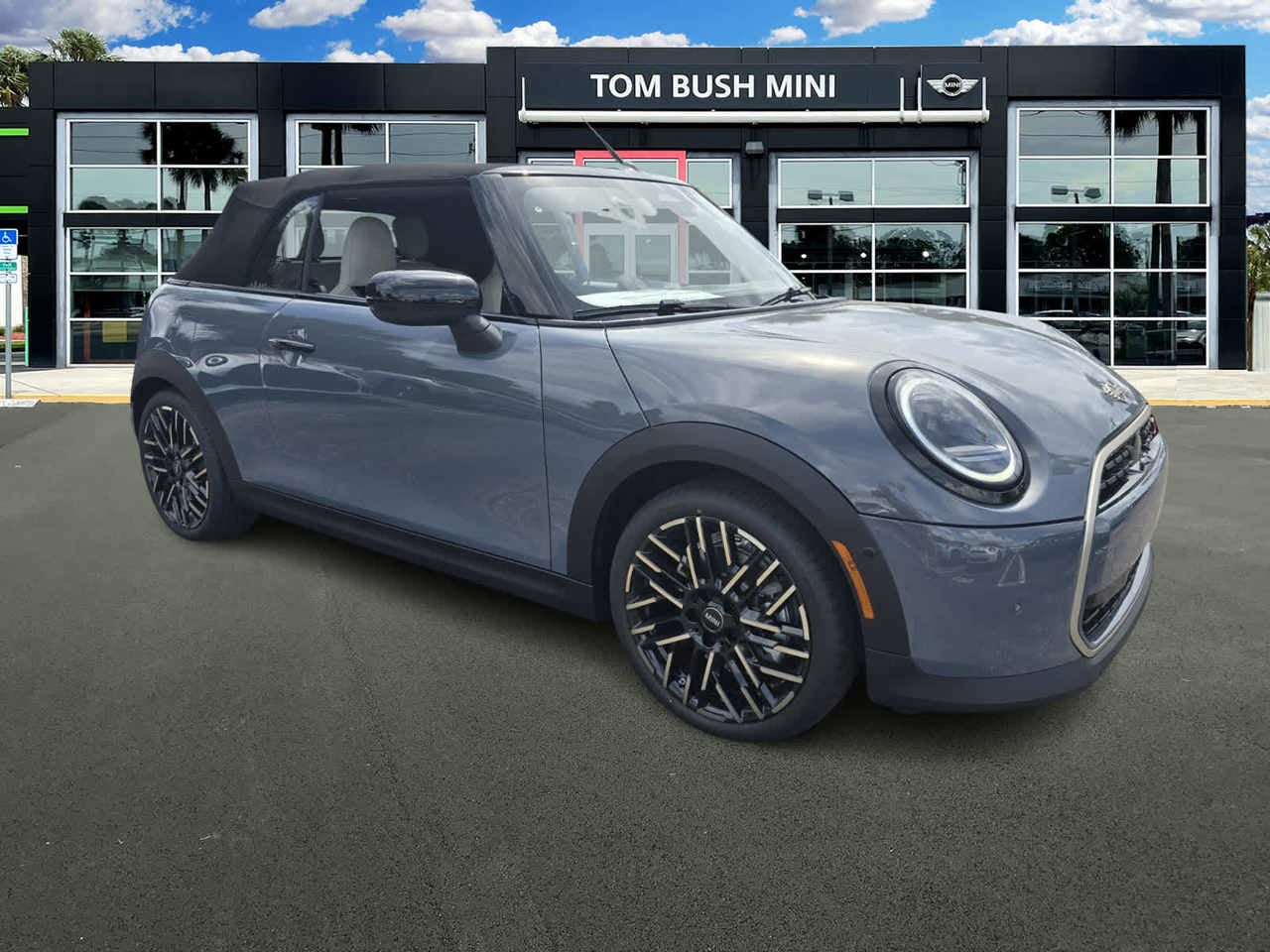 2026 MINI CONVERTIBLE SIGNATURE PLUS