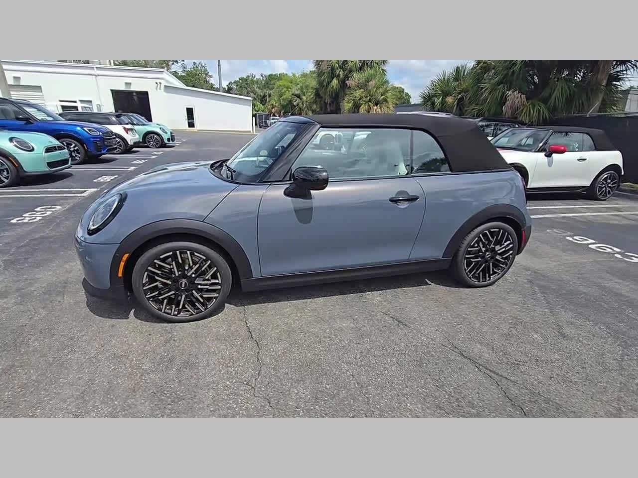 2026 MINI CONVERTIBLE SIGNATURE PLUS