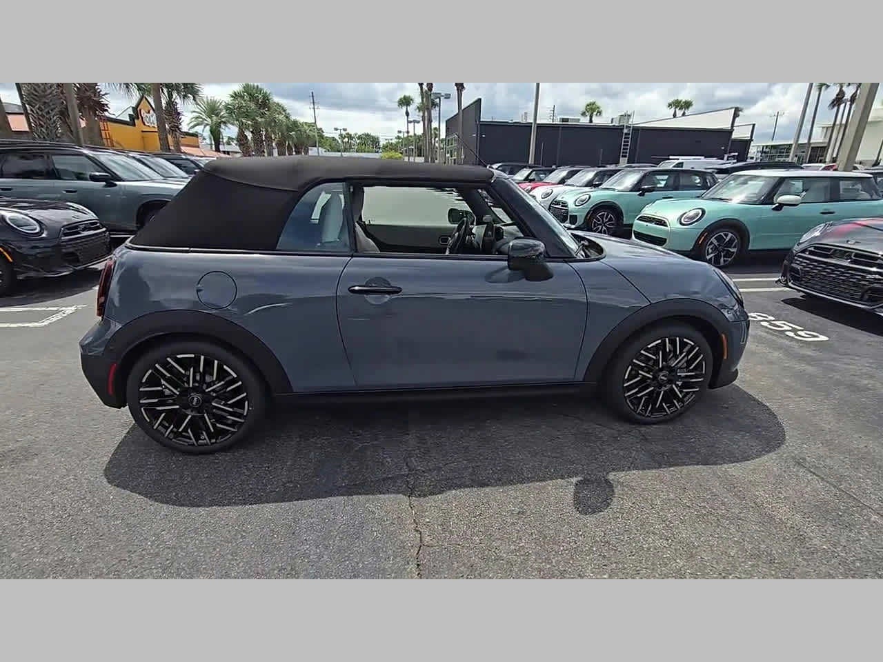2026 MINI CONVERTIBLE SIGNATURE PLUS